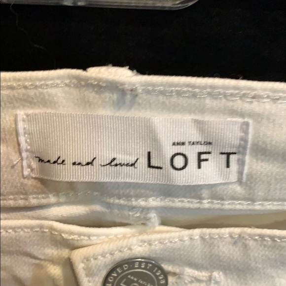 Ann Taylor Loft white Jean shorts - Picture 2 of 4